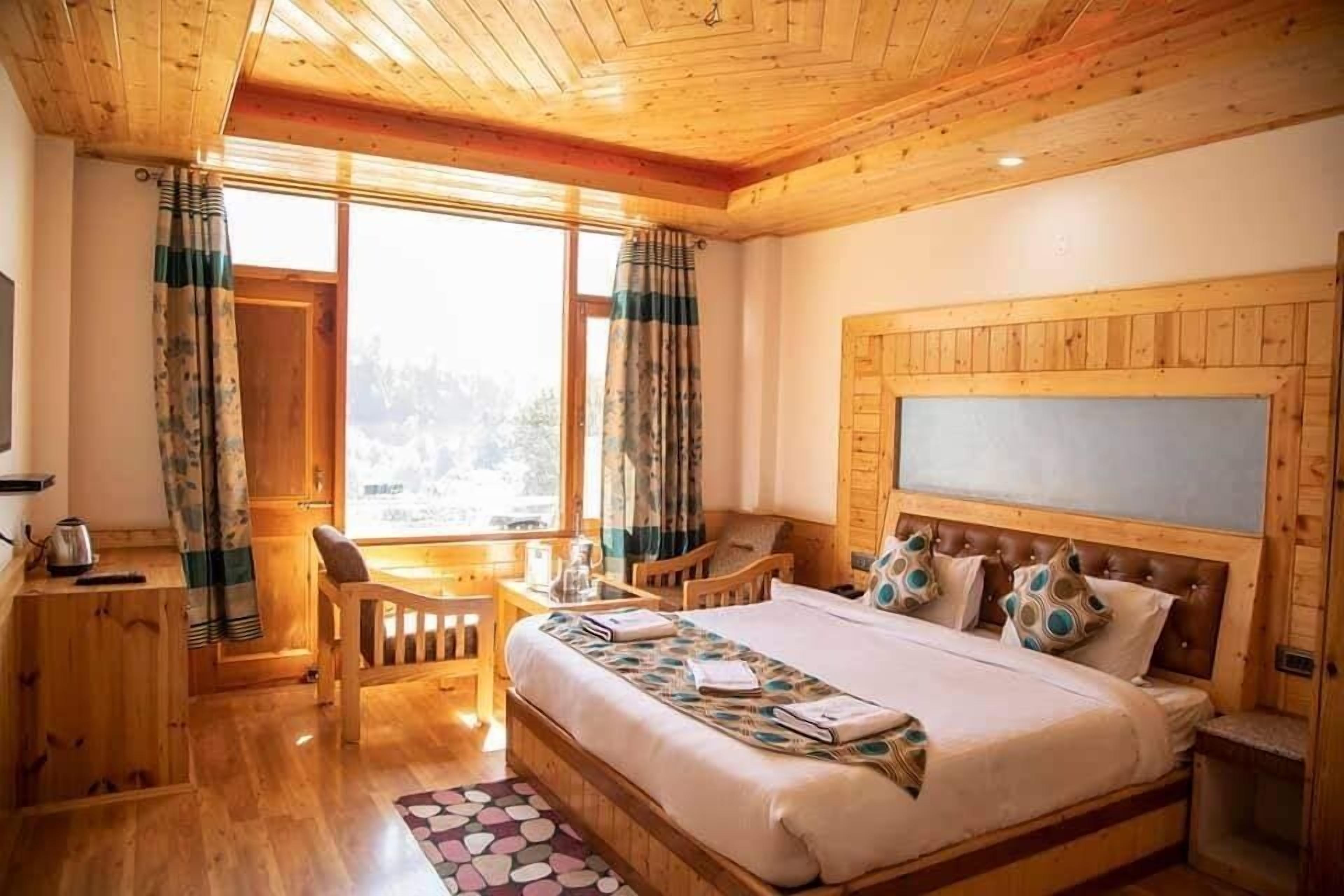 Hotel Uday Himalaya - Manali (Himachal Pradesh), Manali